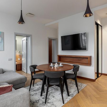 Roze Brivzemnieka Apartments Liepāja Esterno foto
