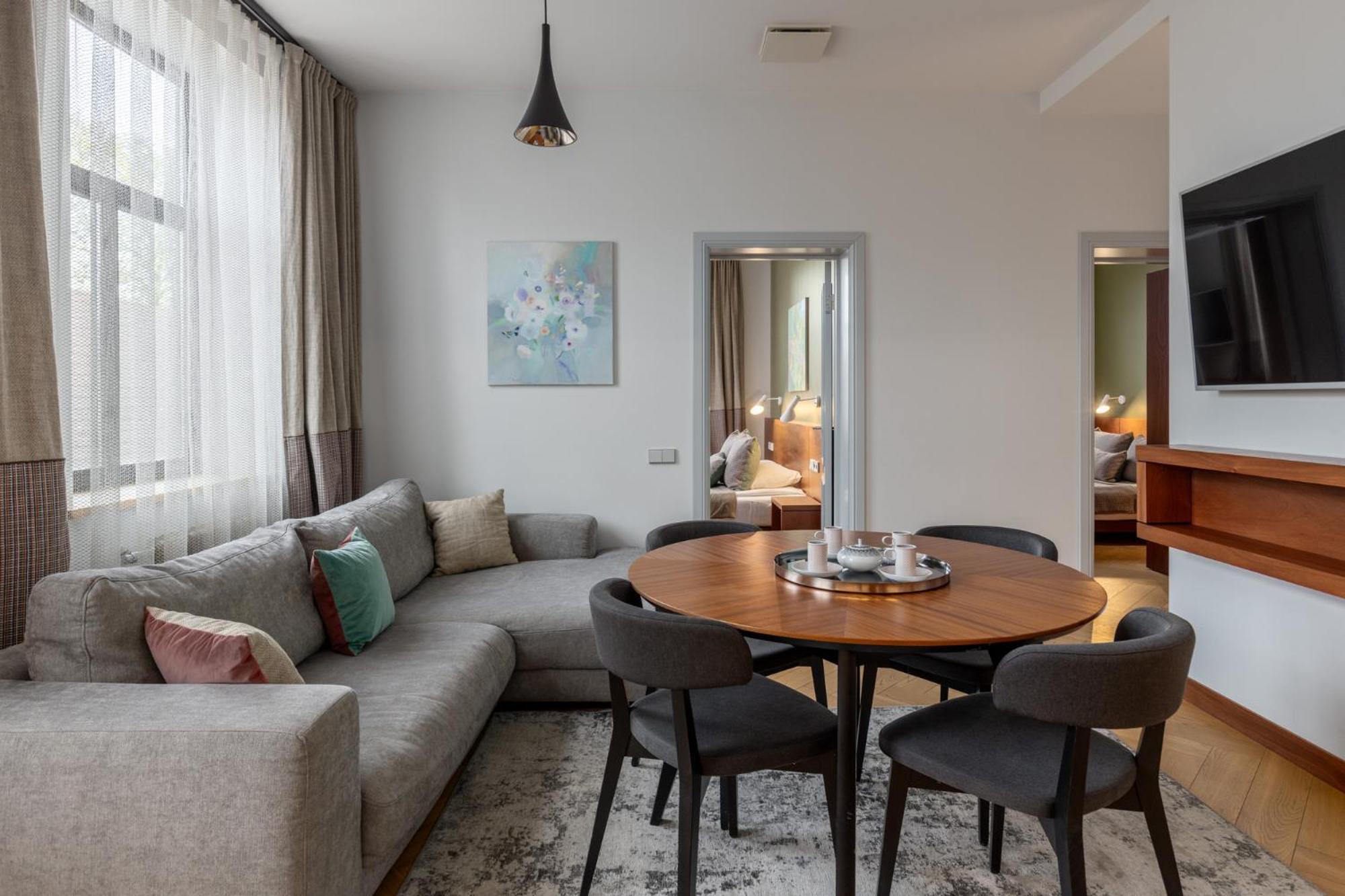 Roze Brivzemnieka Apartments Liepāja Esterno foto
